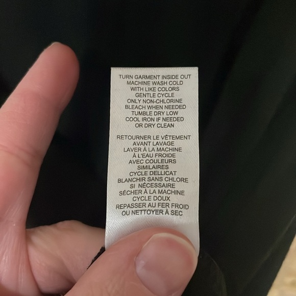 T Tahari size medium black ruffle short sleeve soft and stretchy blouse top - Picture 7 of 8